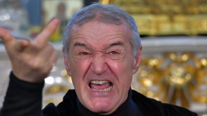 Gigi-Becali-l-a-intepat-pe-Emil-Gradinescu-dupa-primul-succes-bifat-de-FCSB-in-SuperLiga.-Show-total-Nu-mai-vede-in-viata-lui-1024x510
