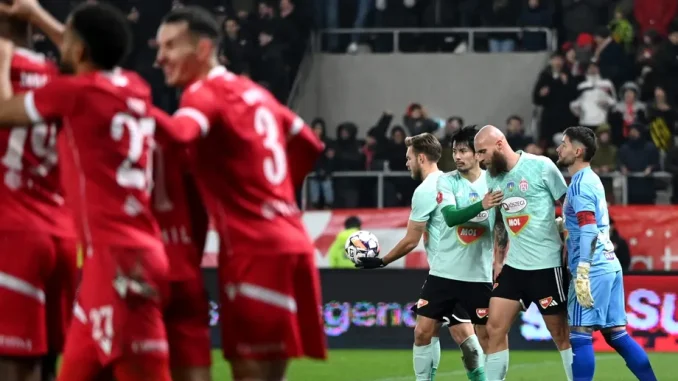 dinamo-bucuresti-sepsi-osk-sfantu-gheorghe-superliga-superbet-301120243-scaled-e1752486994956